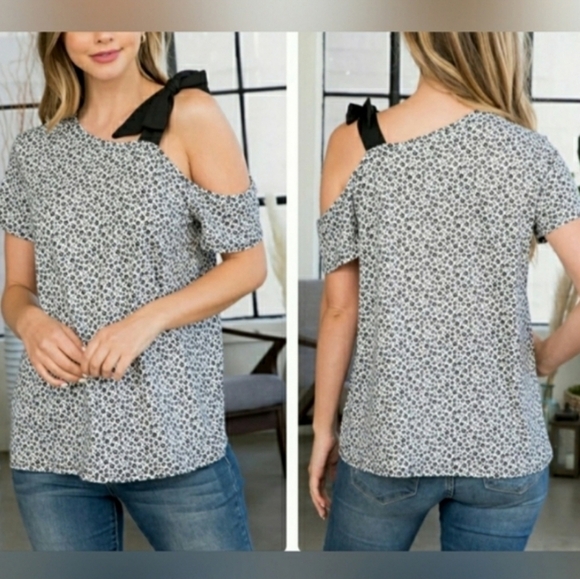 Perfect Peach Tops - Perfect Peach Cold Shoulder Ditzy Floral Top